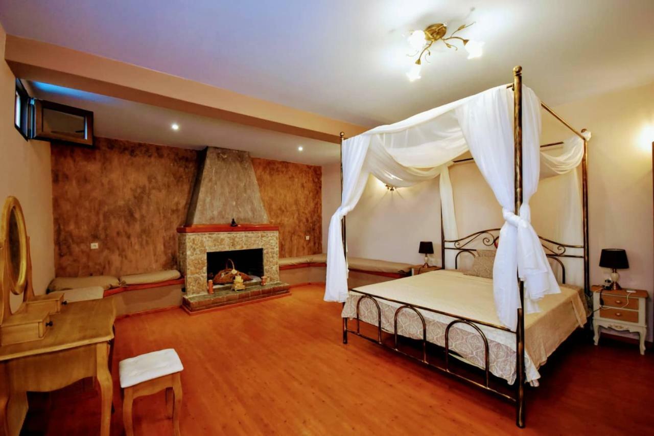 Platanidia Stone Villa Inside Sea- Kids'Land מראה חיצוני תמונה